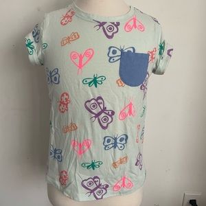 Kids Bug/Butterfly t-shirt with front pocket.